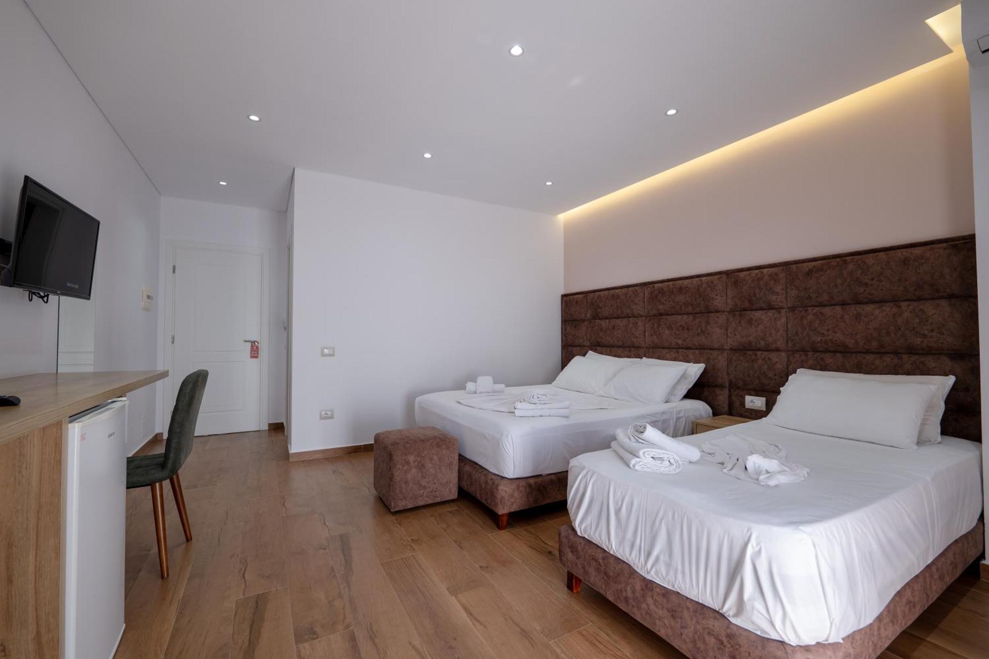 Erioni Hotel Sarandë Buitenkant foto