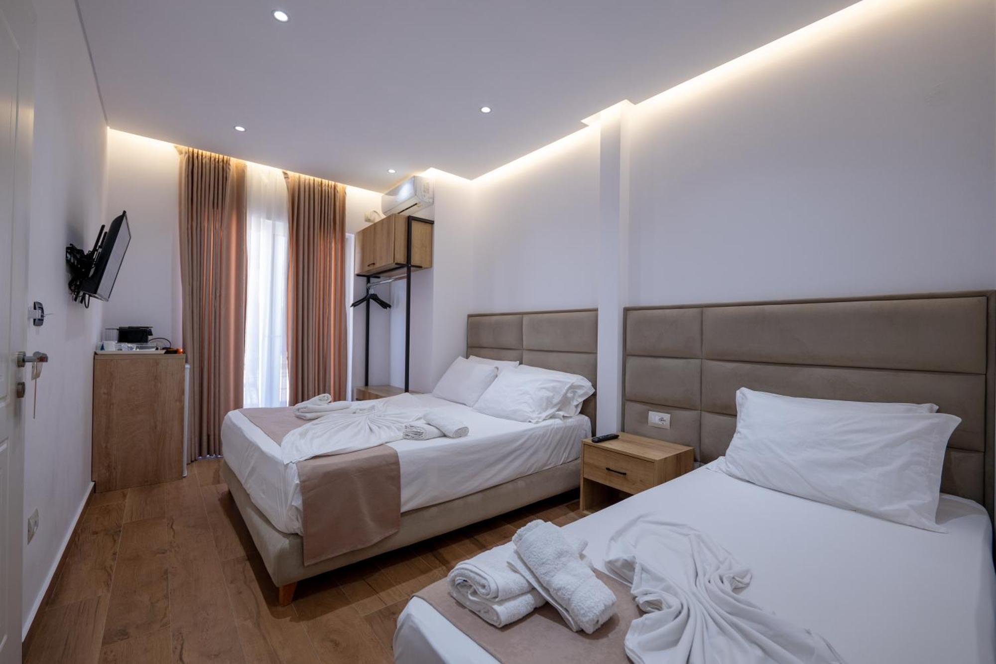 Erioni Hotel Sarandë Buitenkant foto