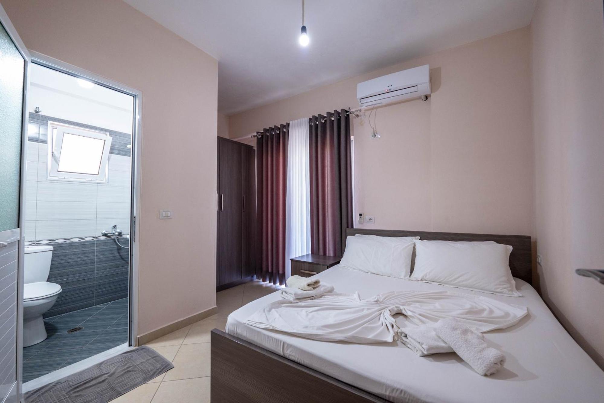 Erioni Hotel Sarandë Buitenkant foto