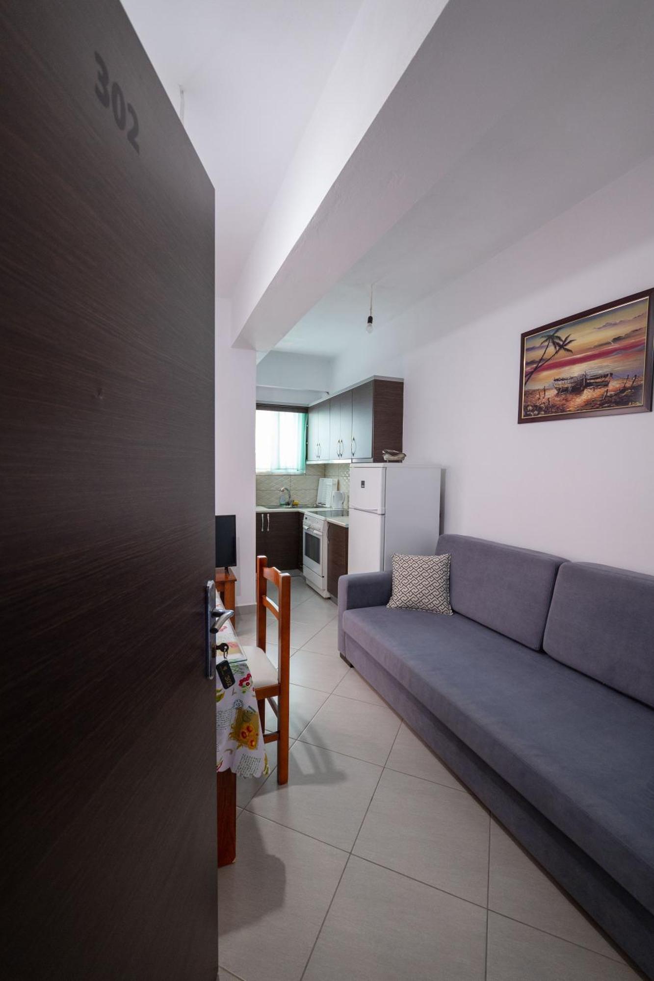 Erioni Hotel Sarandë Buitenkant foto