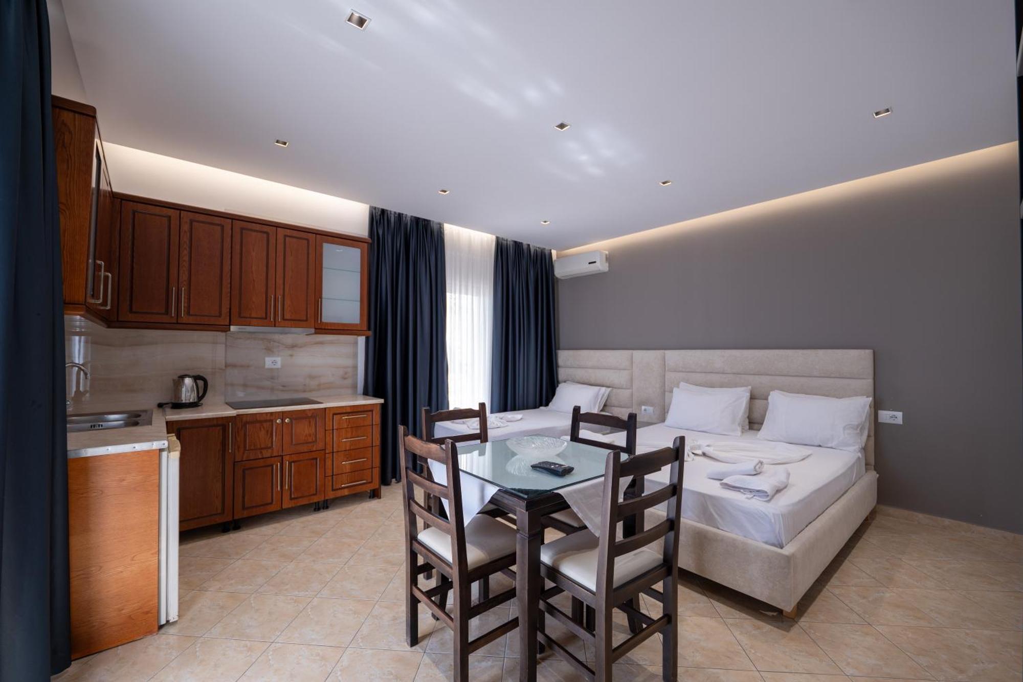Erioni Hotel Sarandë Buitenkant foto