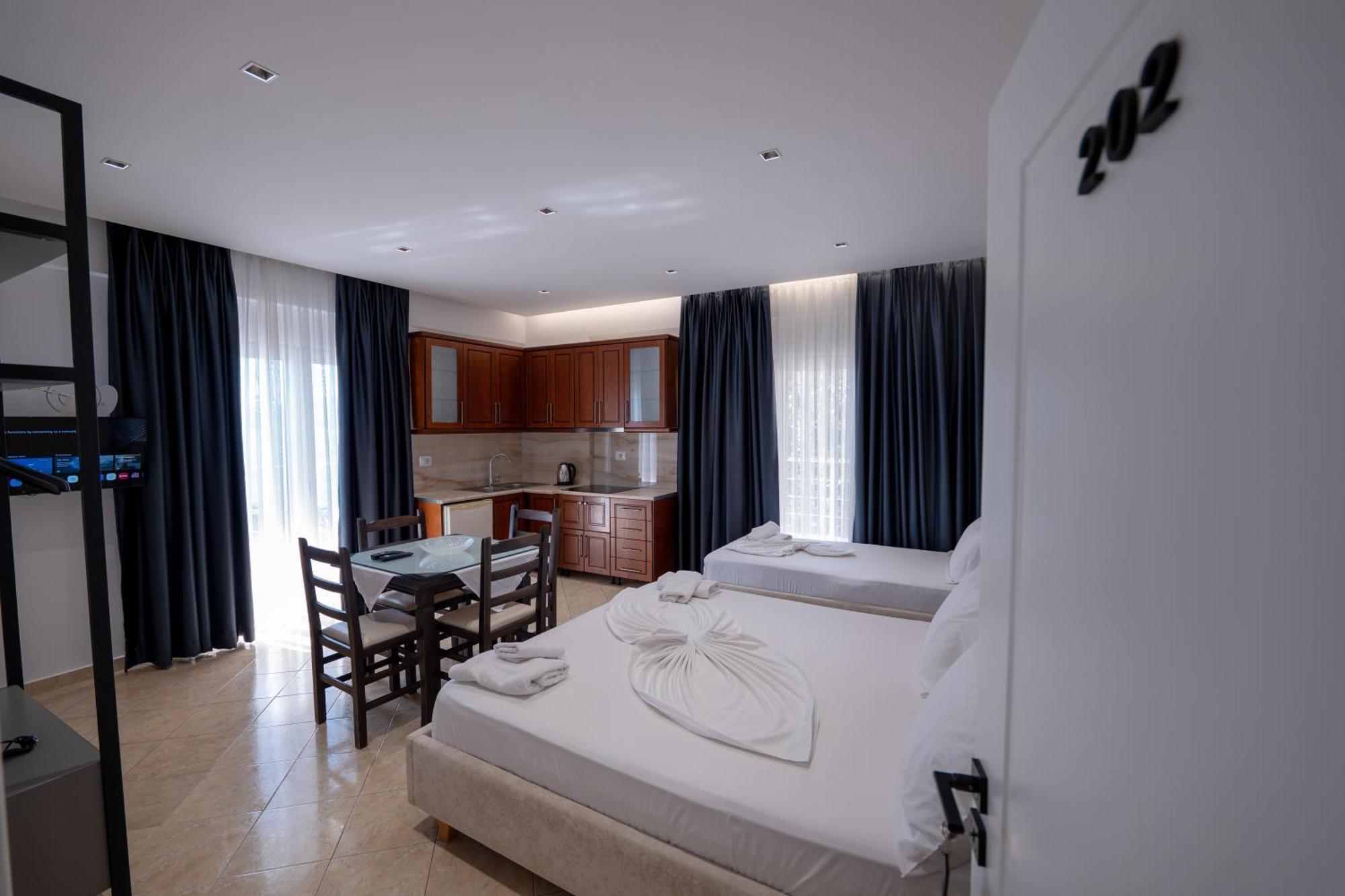 Erioni Hotel Sarandë Buitenkant foto
