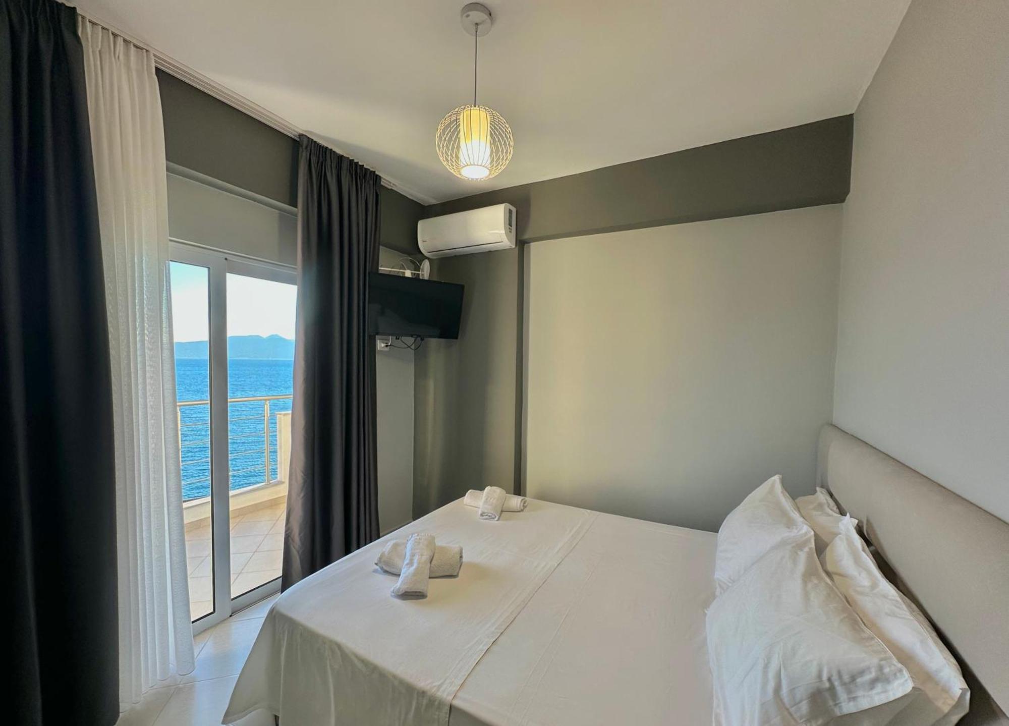 Erioni Hotel Sarandë Buitenkant foto
